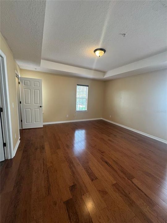 For Rent: $2,995 (3 beds, 2 baths, 1998 Square Feet)