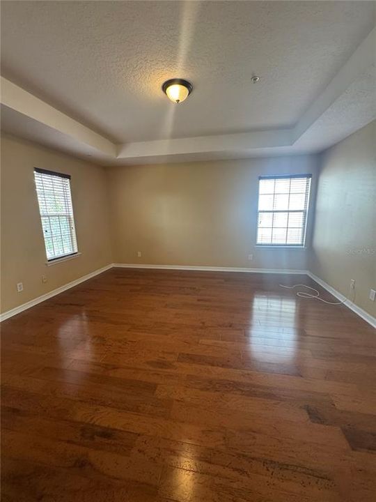 For Rent: $2,995 (3 beds, 2 baths, 1998 Square Feet)