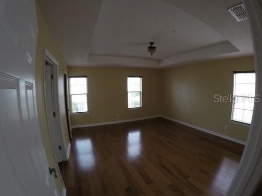 For Rent: $2,995 (3 beds, 2 baths, 1998 Square Feet)