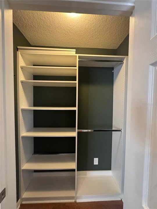 For Rent: $2,995 (3 beds, 2 baths, 1998 Square Feet)