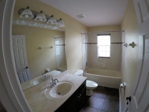 For Rent: $2,995 (3 beds, 2 baths, 1998 Square Feet)