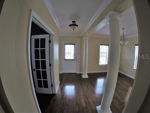 For Rent: $2,995 (3 beds, 2 baths, 1998 Square Feet)