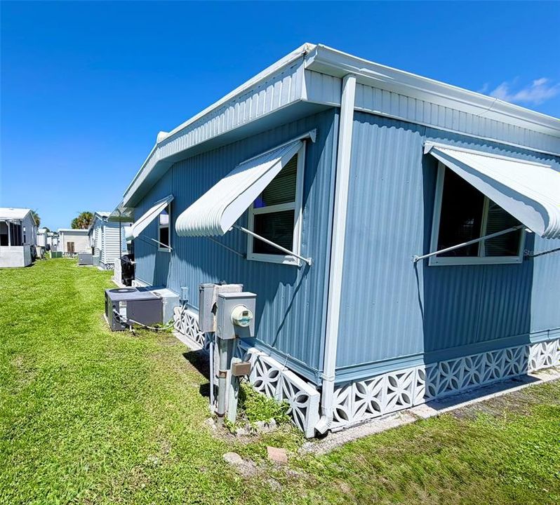 На продажу: $145,000 (2 спален, 2 ванн, 1152 Квадратных фут)