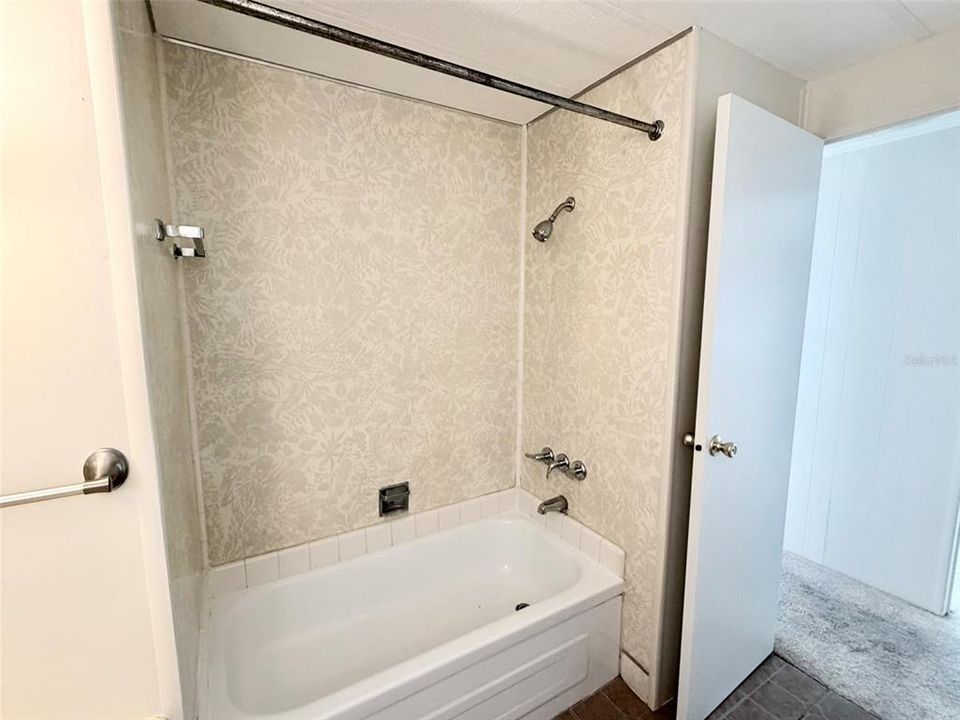 На продажу: $145,000 (2 спален, 2 ванн, 1152 Квадратных фут)