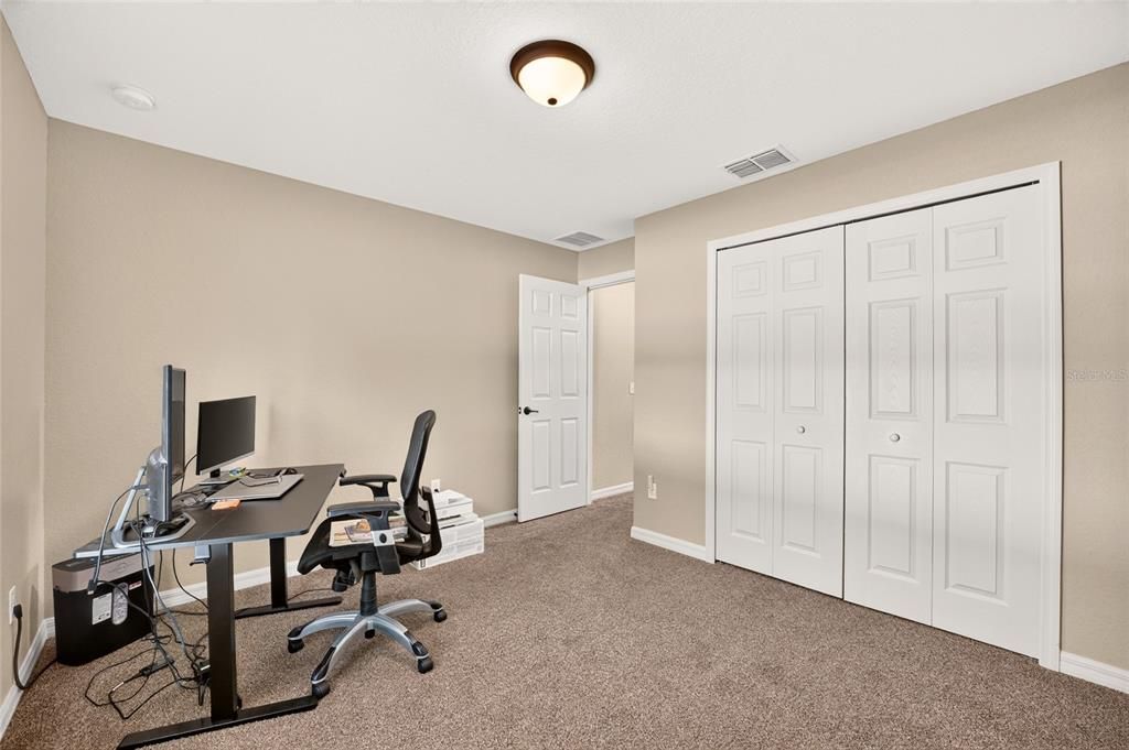 For Sale: $299,900 (4 beds, 2 baths, 1747 Square Feet)