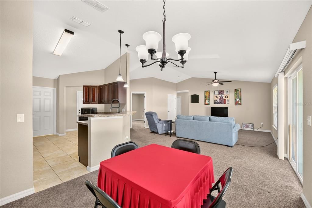 For Sale: $299,900 (4 beds, 2 baths, 1747 Square Feet)
