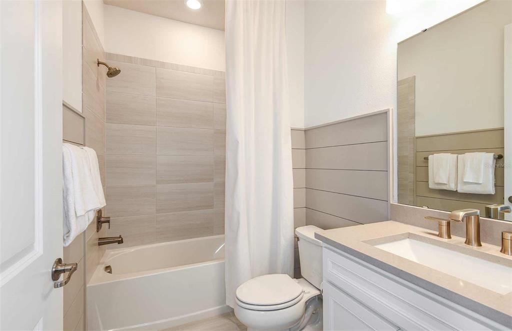 For Sale: $580,020 (3 beds, 2 baths, 1889 Square Feet)