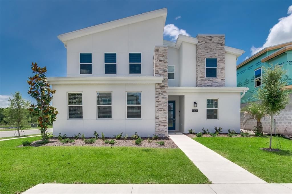 For Sale: $725,000 (6 beds, 6 baths, 3760 Square Feet)