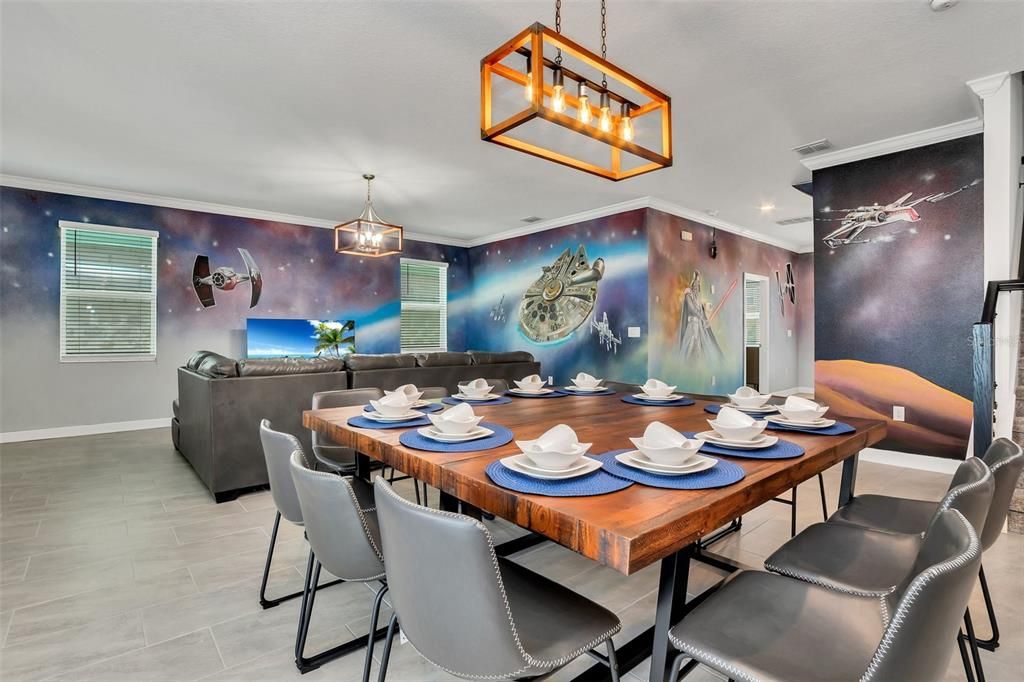 For Sale: $725,000 (6 beds, 6 baths, 3760 Square Feet)