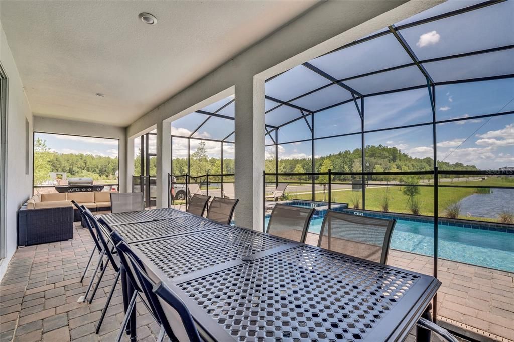 For Sale: $725,000 (6 beds, 6 baths, 3760 Square Feet)