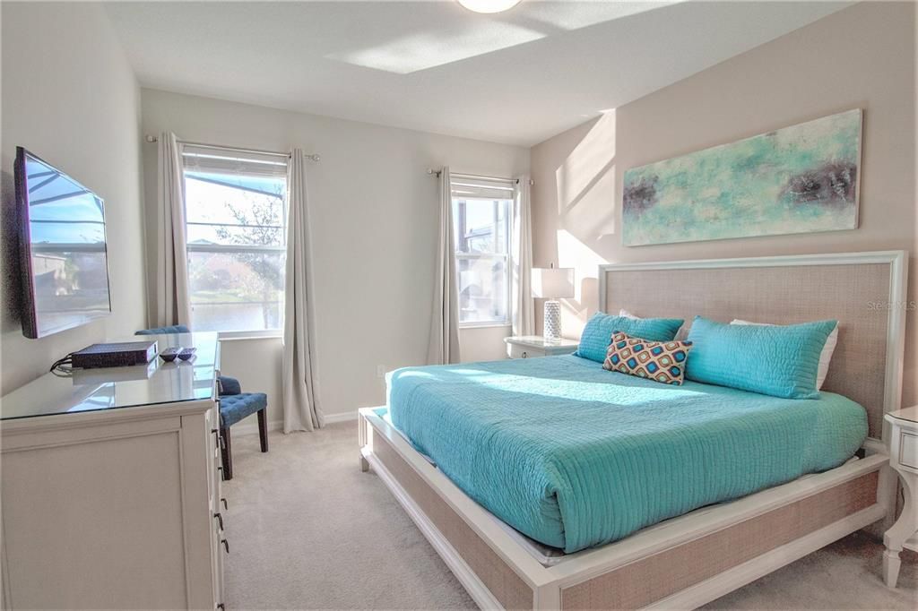 For Rent: $4,500 (8 beds, 6 baths, 3565 Square Feet)