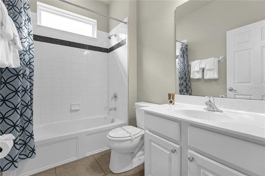 For Rent: $4,500 (8 beds, 6 baths, 3565 Square Feet)