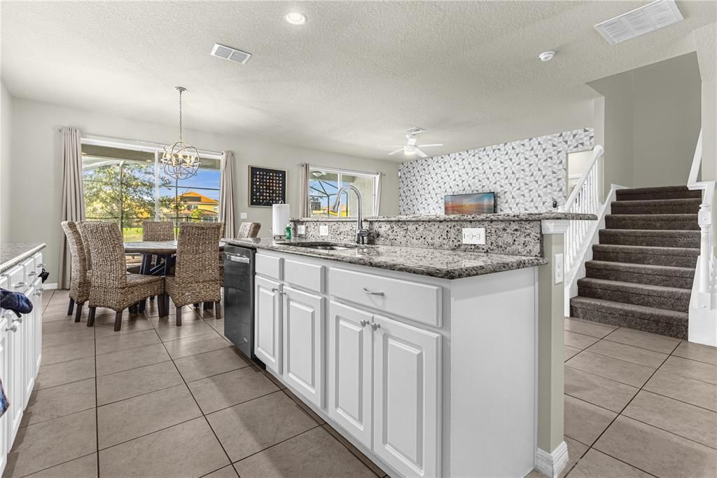 For Rent: $4,500 (8 beds, 6 baths, 3565 Square Feet)