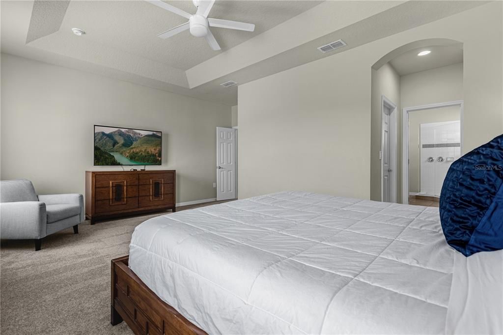 For Rent: $4,500 (8 beds, 6 baths, 3565 Square Feet)