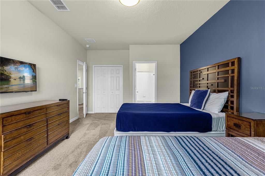 For Rent: $4,500 (8 beds, 6 baths, 3565 Square Feet)