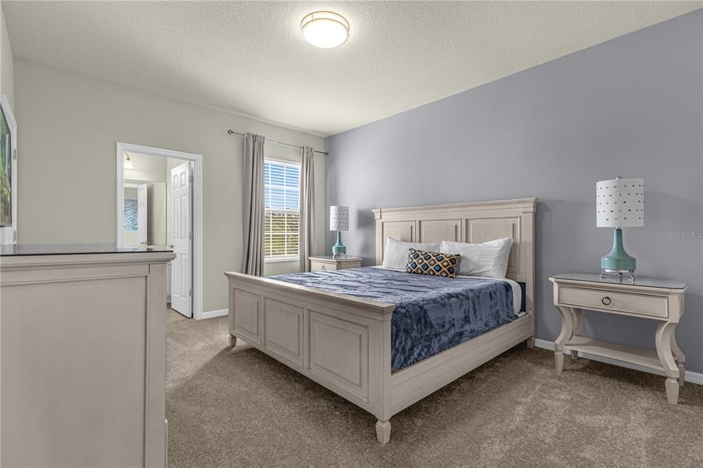 For Rent: $4,500 (8 beds, 6 baths, 3565 Square Feet)