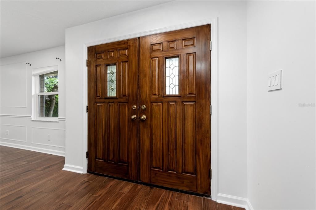 For Rent: $2,800 (4 beds, 2 baths, 1823 Square Feet)