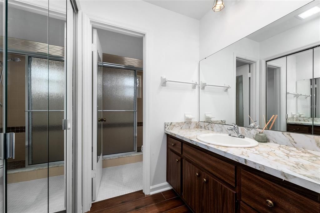 For Rent: $2,800 (4 beds, 2 baths, 1823 Square Feet)