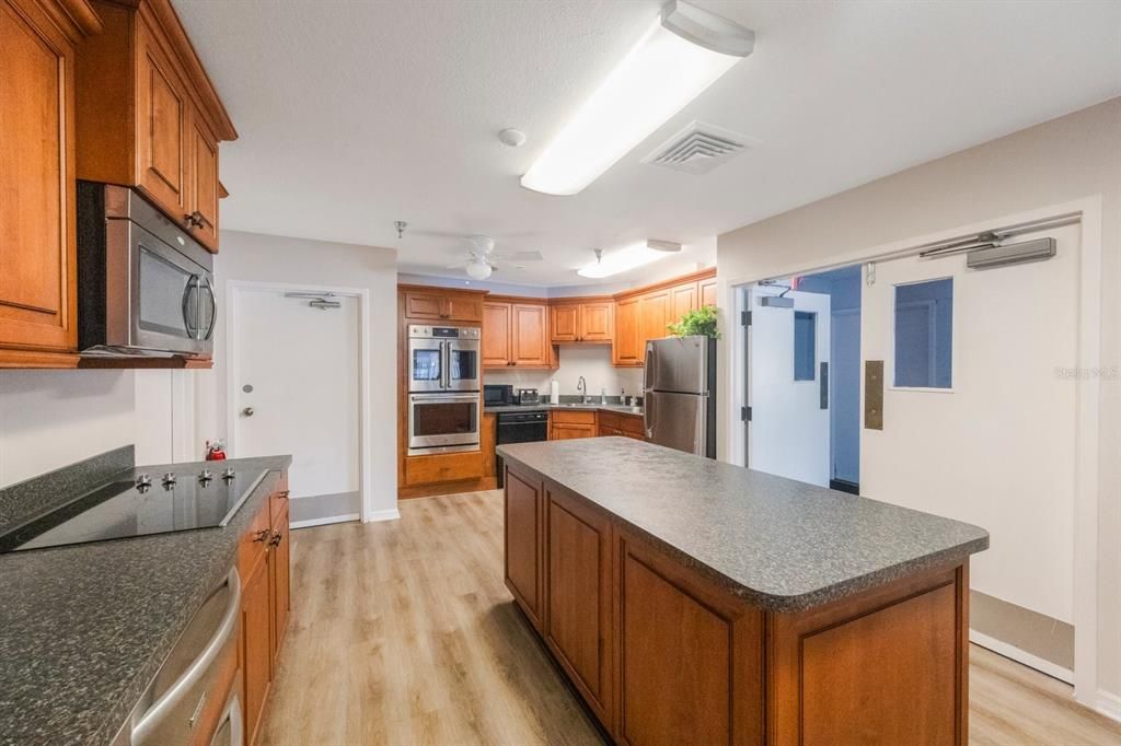 For Rent: $3,000 (2 beds, 2 baths, 1145 Square Feet)