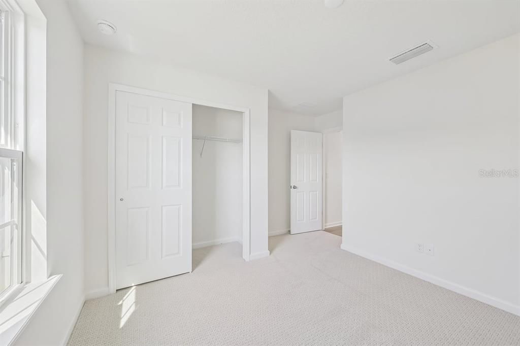 En Venta: $367,990 (4 camas, 2 baños, 2003 Pies cuadrados)