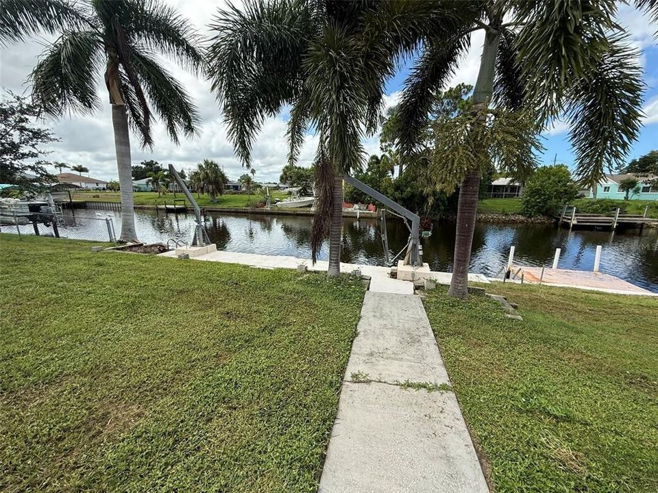 For Rent: $2,300 (3 beds, 2 baths, 1760 Square Feet)