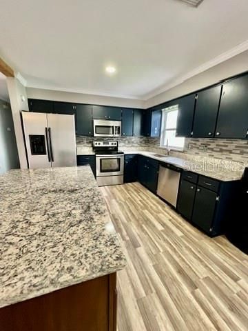 For Rent: $2,150 (3 beds, 2 baths, 1280 Square Feet)
