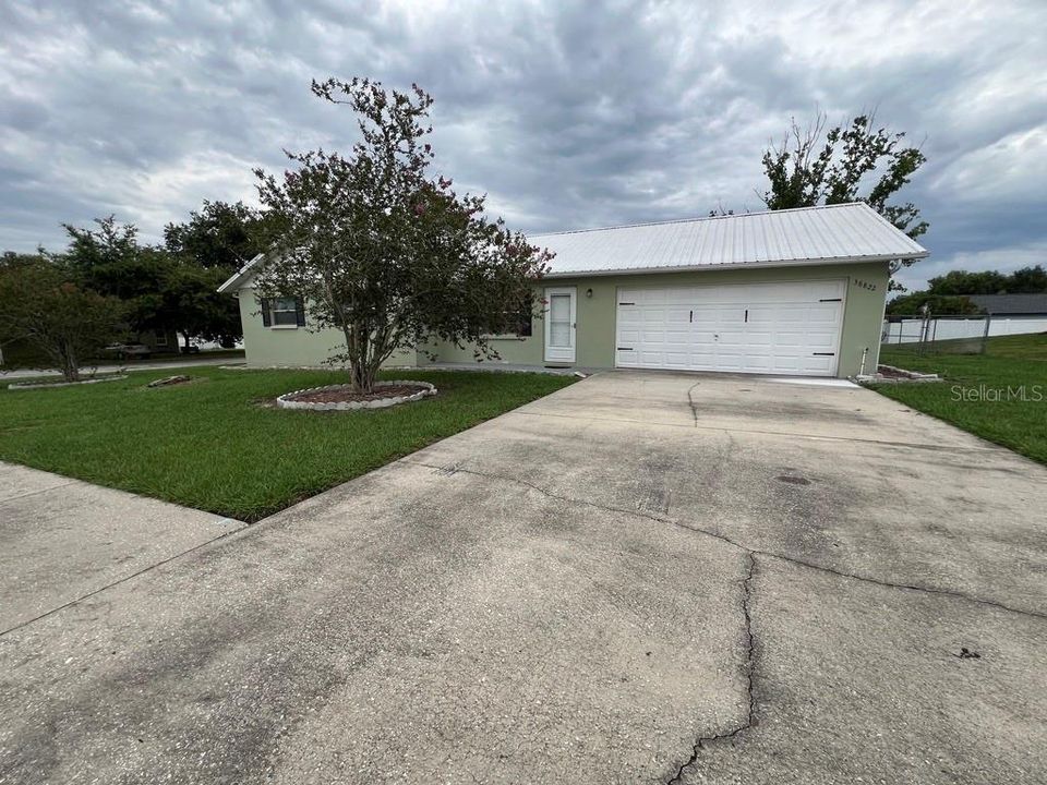 For Rent: $2,150 (3 beds, 2 baths, 1280 Square Feet)