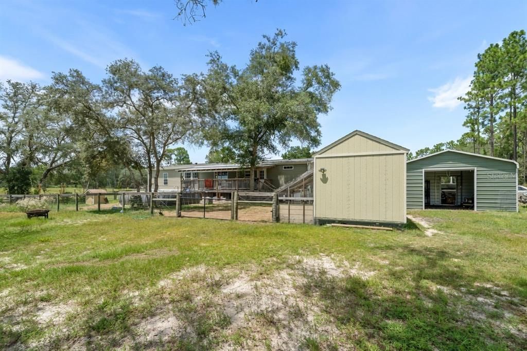 For Sale: $445,000 (5 beds, 3 baths, 2100 Square Feet)