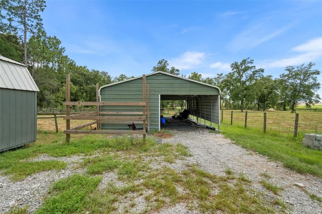 For Sale: $445,000 (5 beds, 3 baths, 2100 Square Feet)