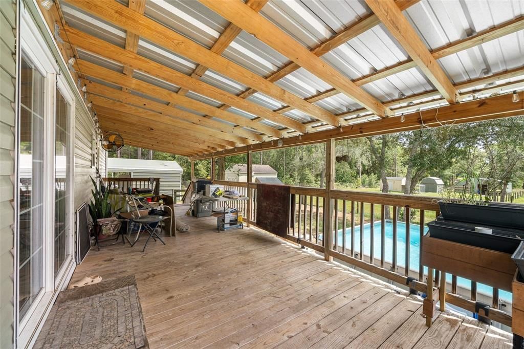 For Sale: $445,000 (5 beds, 3 baths, 2100 Square Feet)