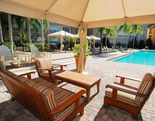 For Rent: $1,750 (1 beds, 1 baths, 789 Square Feet)