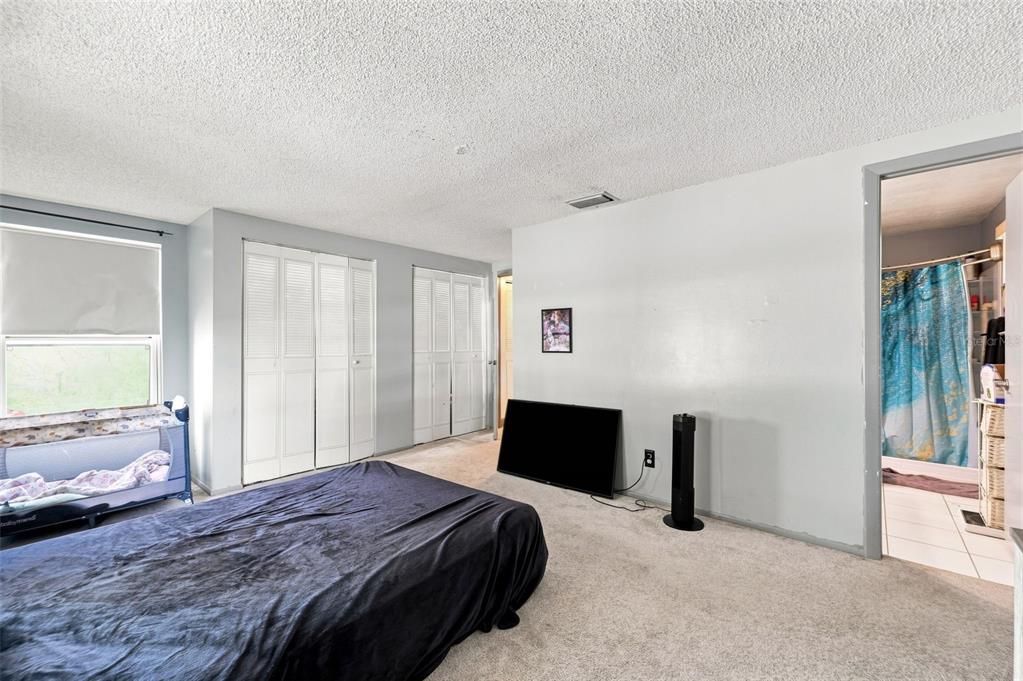 En Venta: $234,999 (3 camas, 2 baños, 1050 Pies cuadrados)