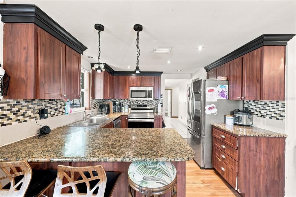 En Venta: $234,999 (3 camas, 2 baños, 1050 Pies cuadrados)