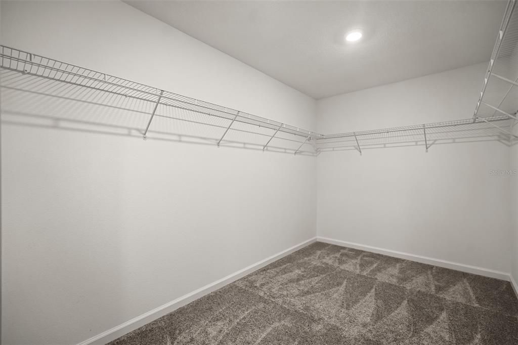 En Renta: $3,300 (4 camas, 2 baños, 2584 Pies cuadrados)