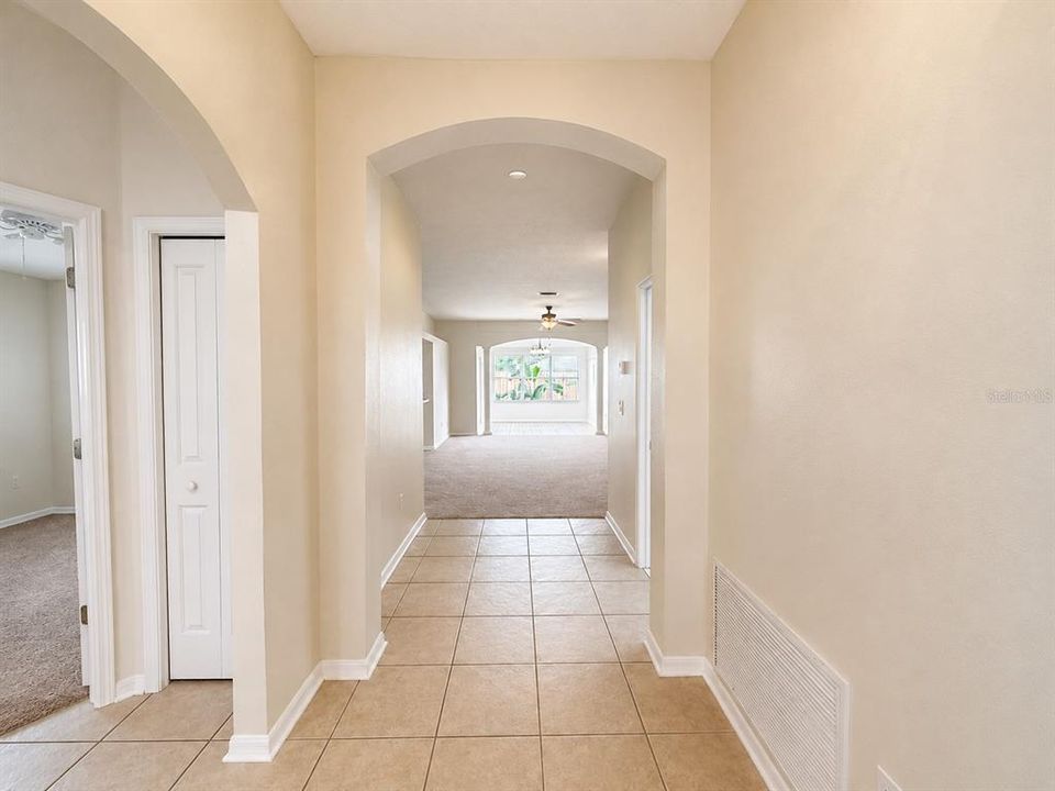 For Rent: $2,300 (3 beds, 2 baths, 1641 Square Feet)