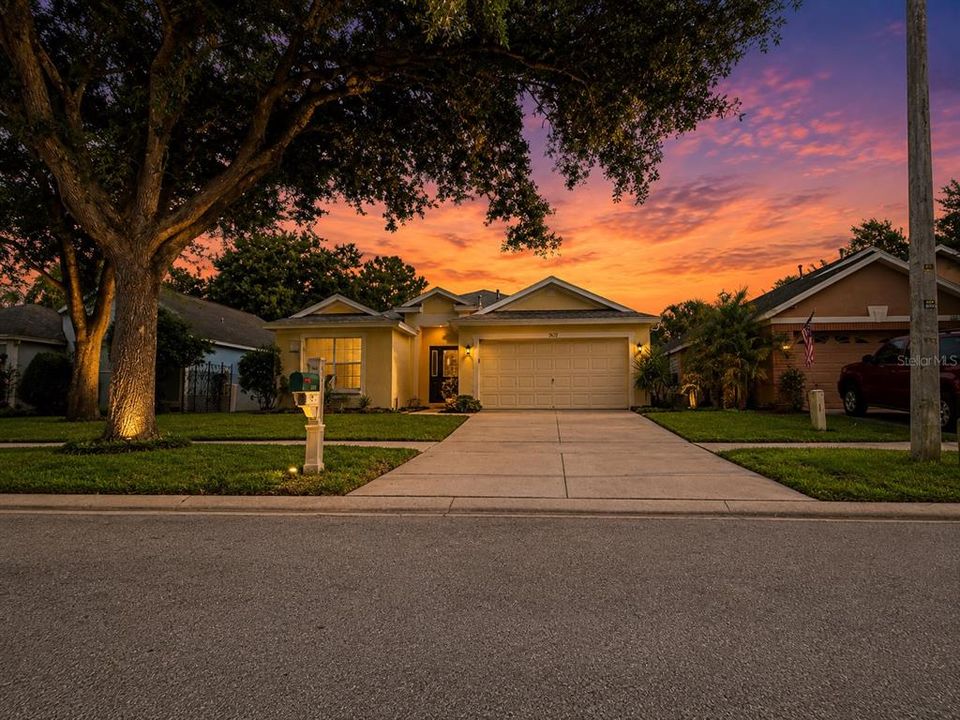 For Rent: $2,300 (3 beds, 2 baths, 1641 Square Feet)