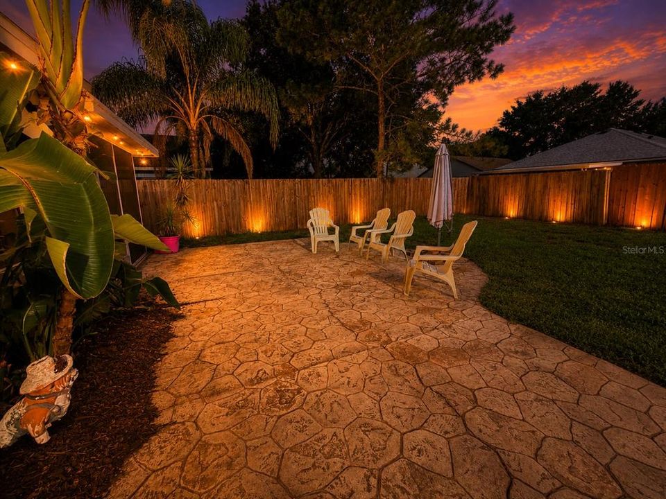 For Rent: $2,300 (3 beds, 2 baths, 1641 Square Feet)