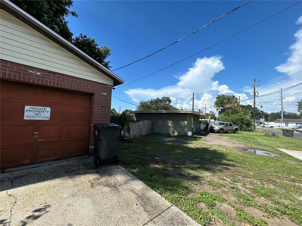 For Sale: $175,000 (3 beds, 1 baths, 1036 Square Feet)