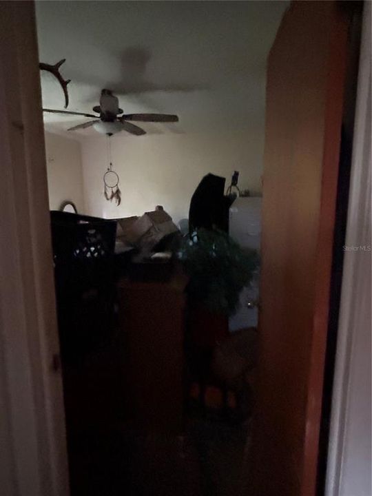 For Sale: $175,000 (3 beds, 1 baths, 1036 Square Feet)