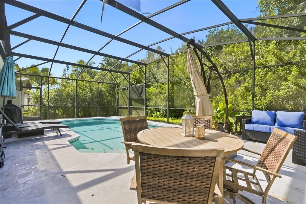For Sale: $499,900 (4 beds, 2 baths, 1952 Square Feet)