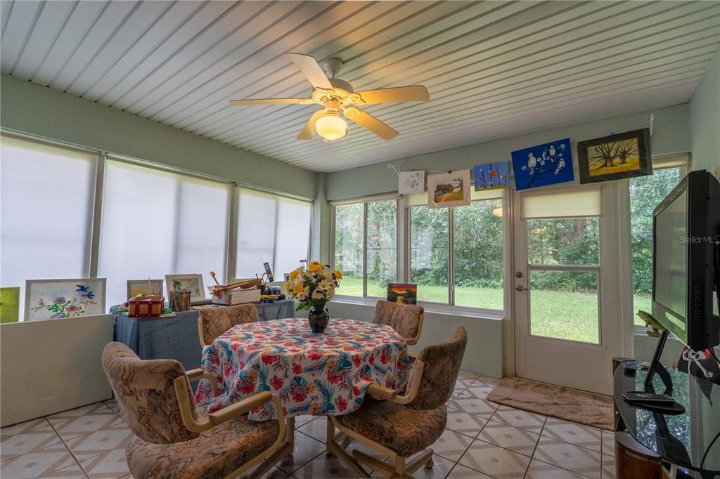 For Sale: $275,000 (3 beds, 2 baths, 1604 Square Feet)