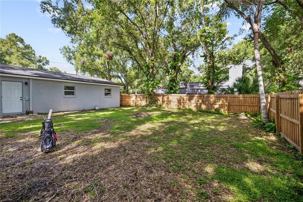 For Sale: $349,990 (3 beds, 1 baths, 1033 Square Feet)