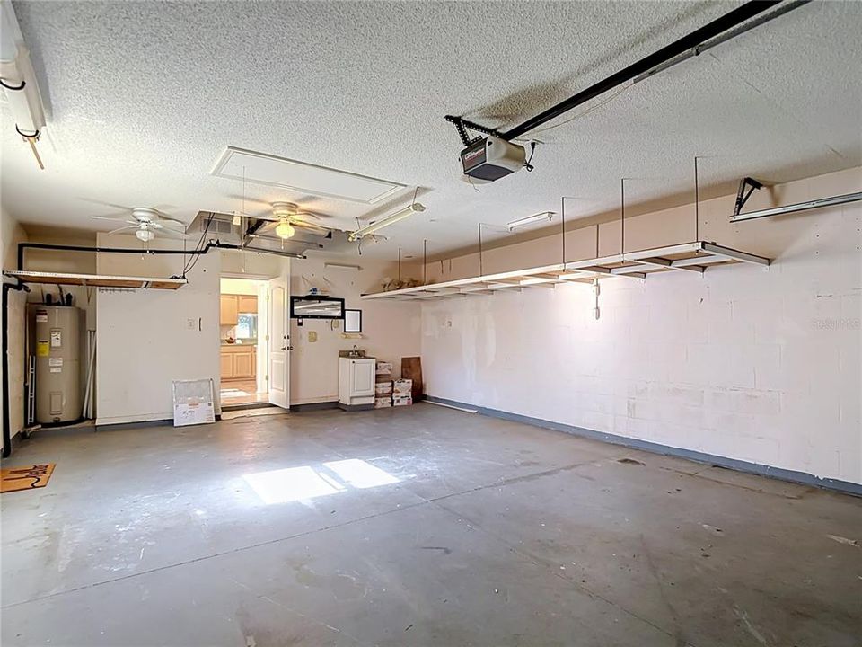 En Venta: $254,900 (3 camas, 2 baños, 1670 Pies cuadrados)
