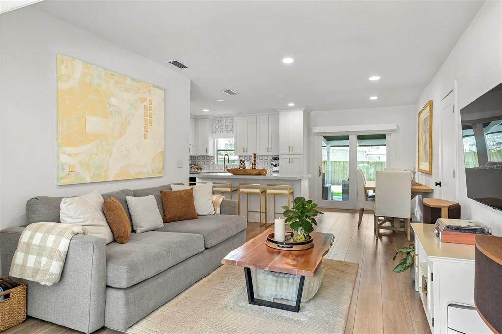 For Sale: $699,000 (4 beds, 2 baths, 1478 Square Feet)