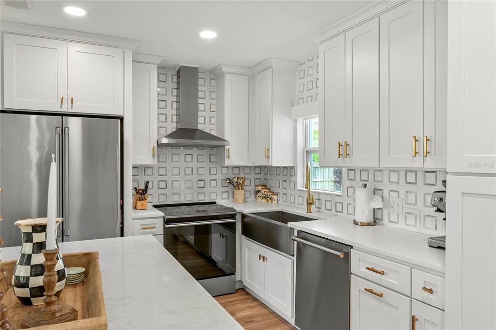 For Sale: $699,000 (4 beds, 2 baths, 1478 Square Feet)