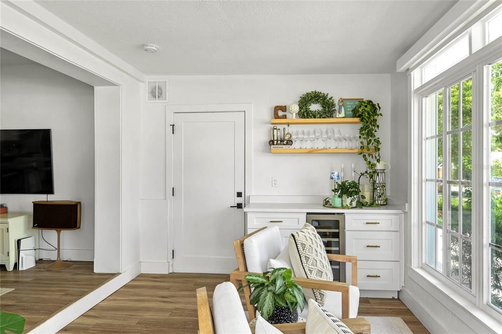 For Sale: $699,000 (4 beds, 2 baths, 1478 Square Feet)