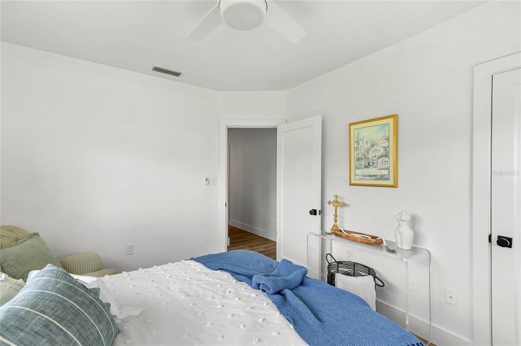 For Sale: $699,000 (4 beds, 2 baths, 1478 Square Feet)