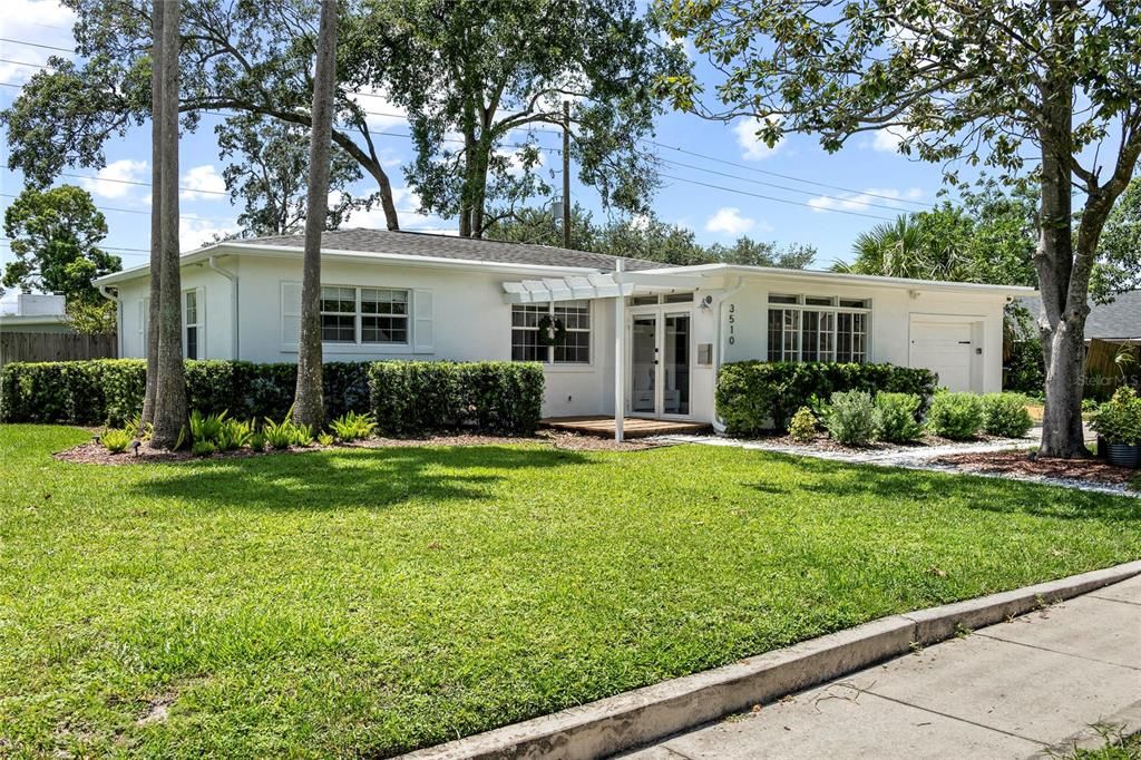 For Sale: $699,000 (4 beds, 2 baths, 1478 Square Feet)