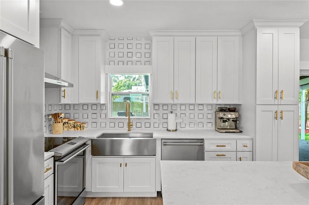 For Sale: $699,000 (4 beds, 2 baths, 1478 Square Feet)