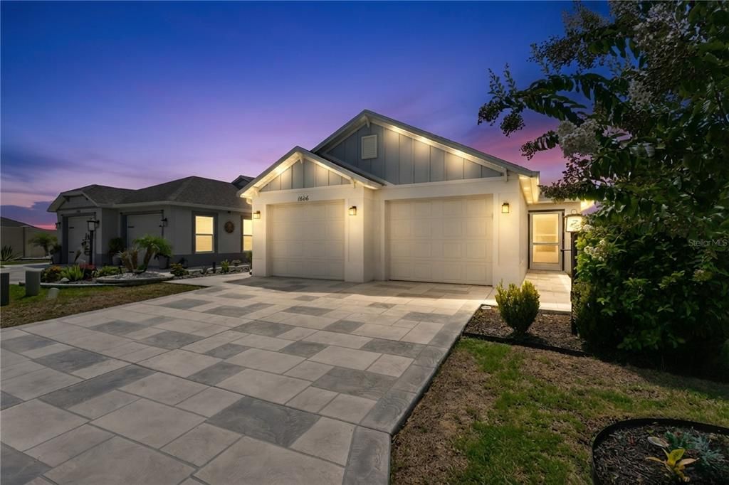 For Sale: $369,000 (3 beds, 2 baths, 1499 Square Feet)